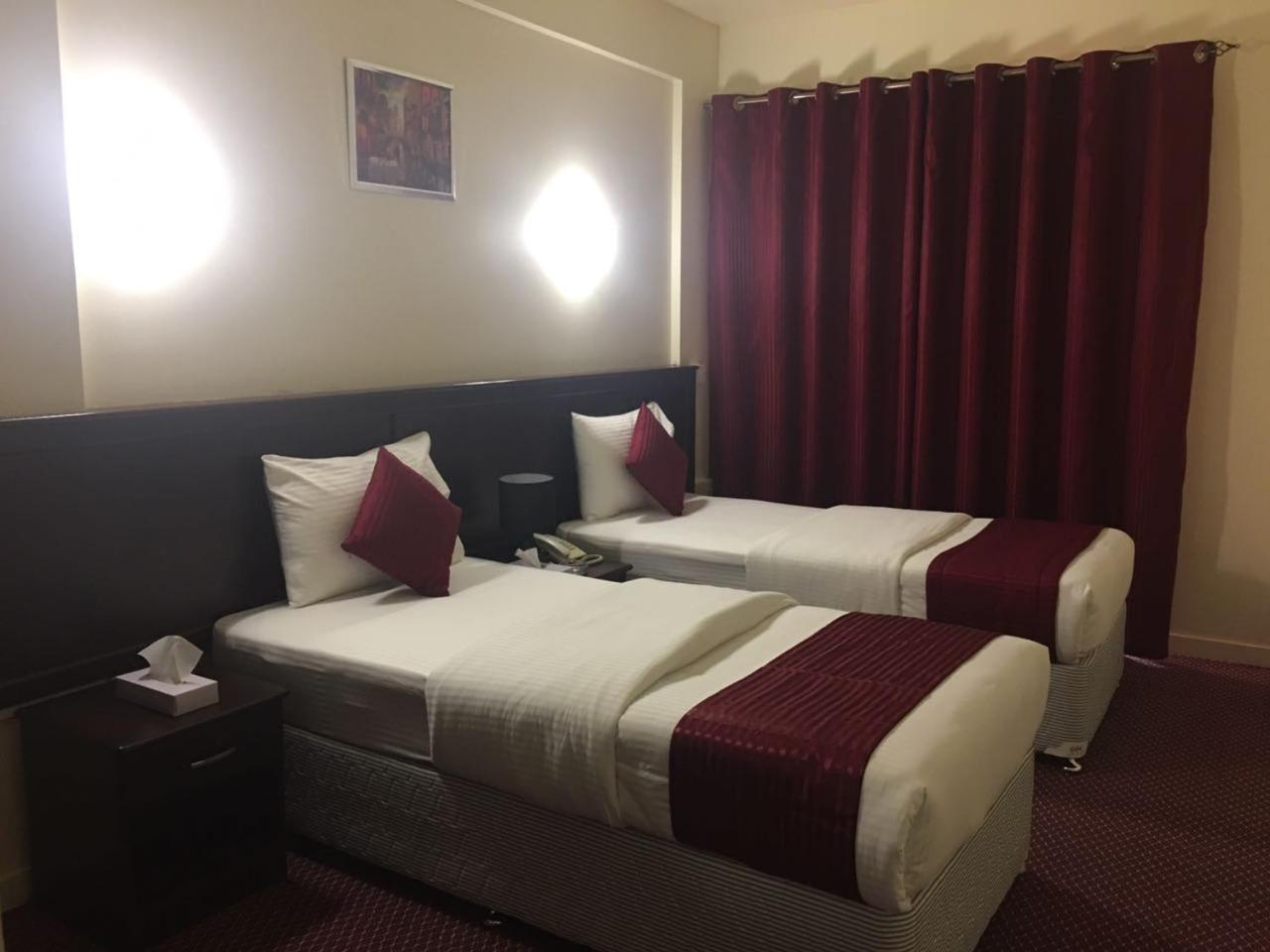 Simba Hotel Дубай Экстерьер фото
